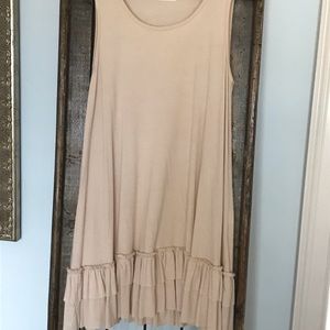 Beige shirt extender